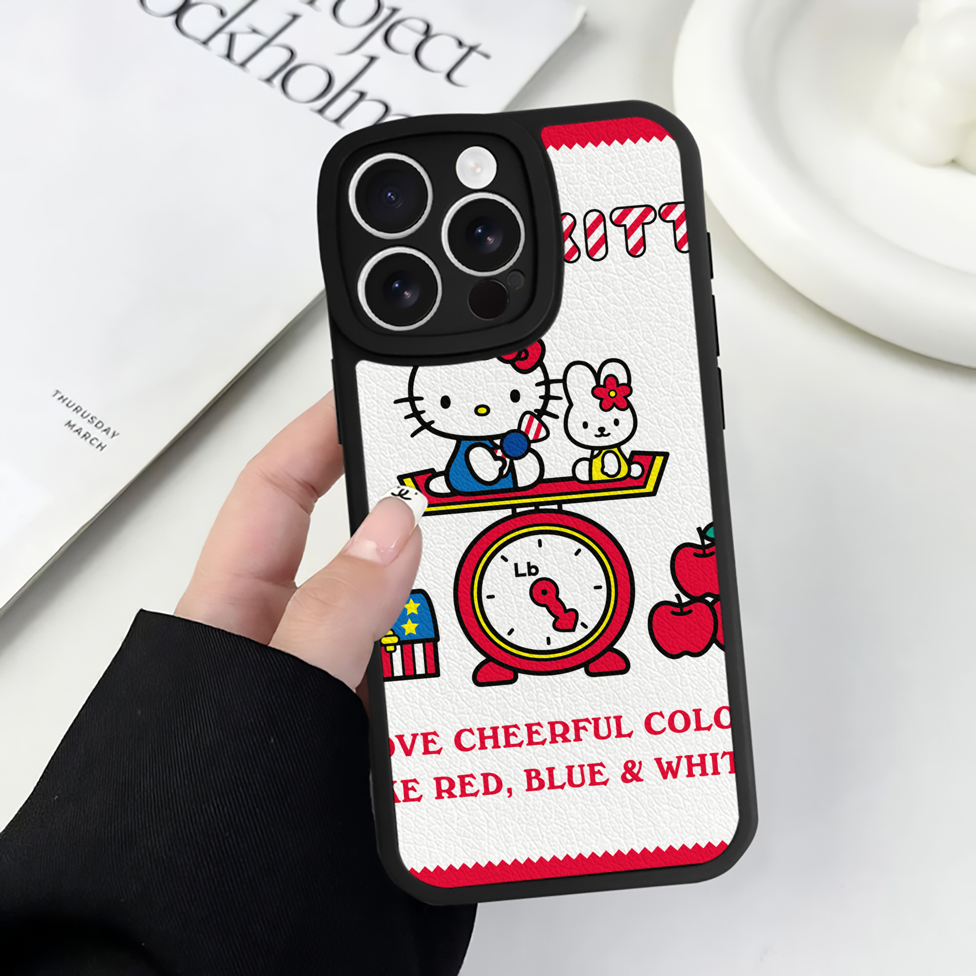 （画像用） Hello Kitty ハローキティ 【iPhone 16シリーズ対応】シリコンスマホケース（レザー調） 材質：シリコン